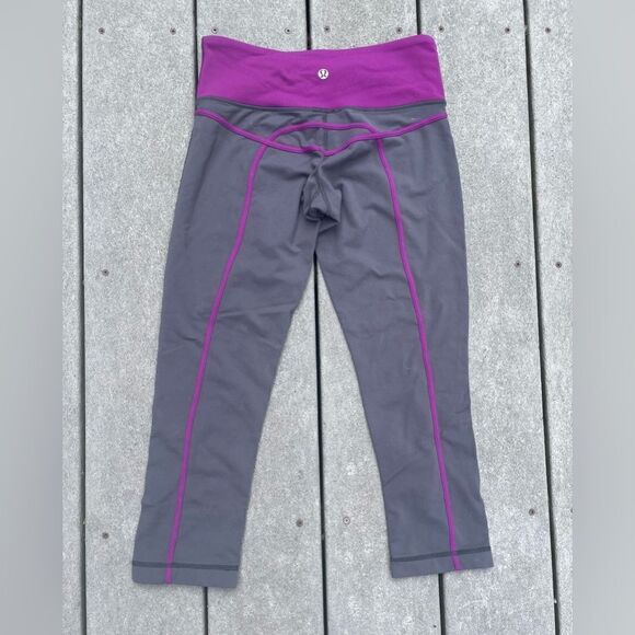 Lululemon gray & purple cropped leggings size 4 - Picture 1 of 6